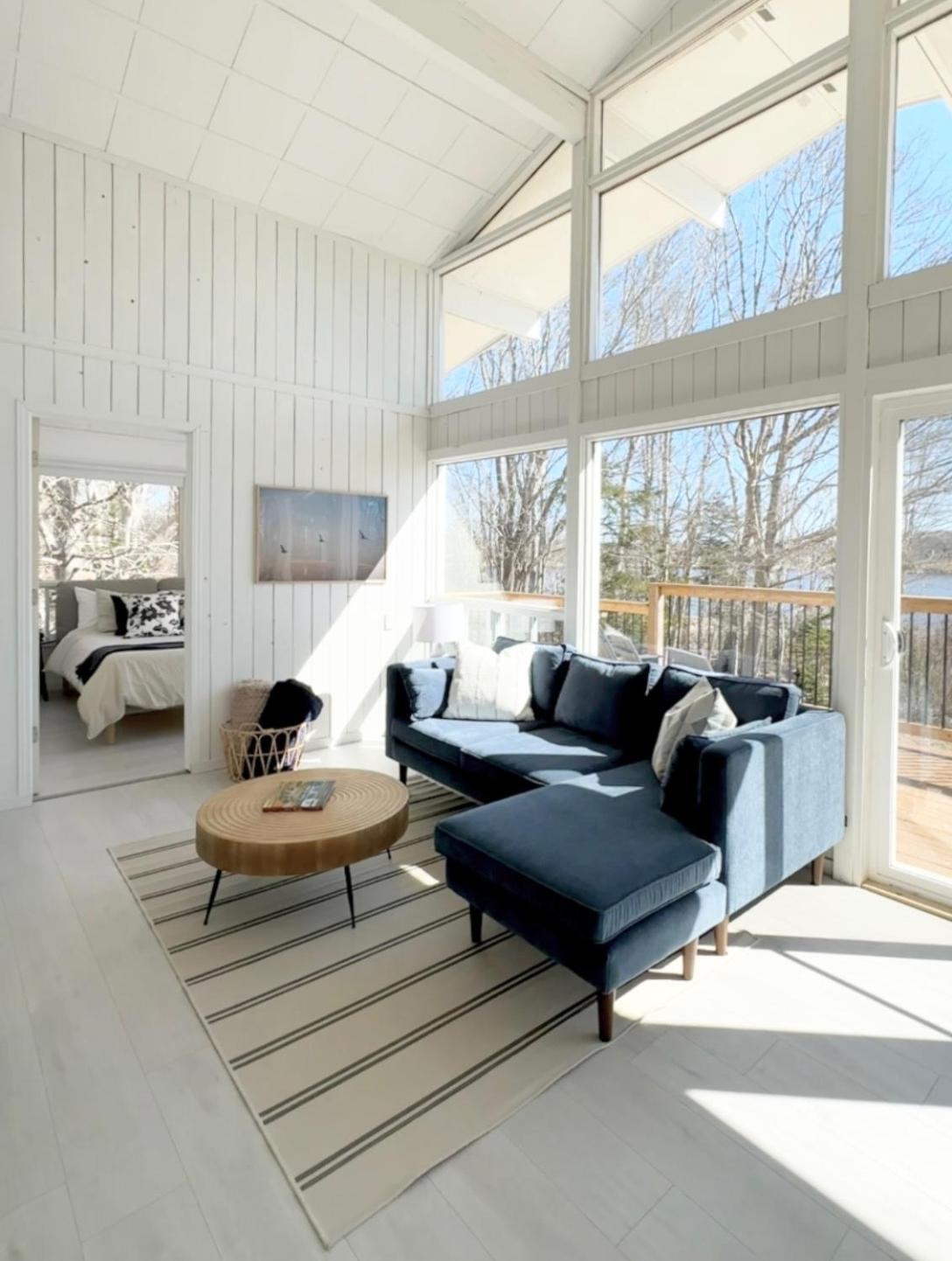 Blissful Oceanfront Cottage In Port Mouton Exterior foto